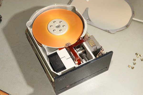 Seagate ST-412 MFM HDD 10 MB