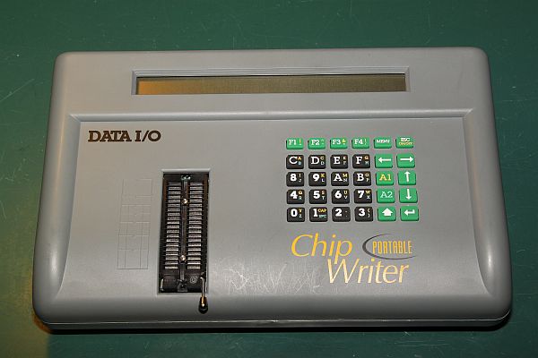 DATA I/O CHIPWRITER PORTABLE